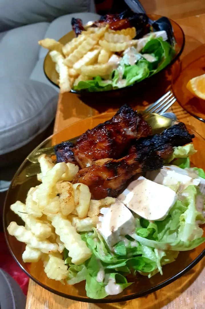 BBQ Chicken & Tofu Caesar Salad with a Side of Fries|aisverseさん