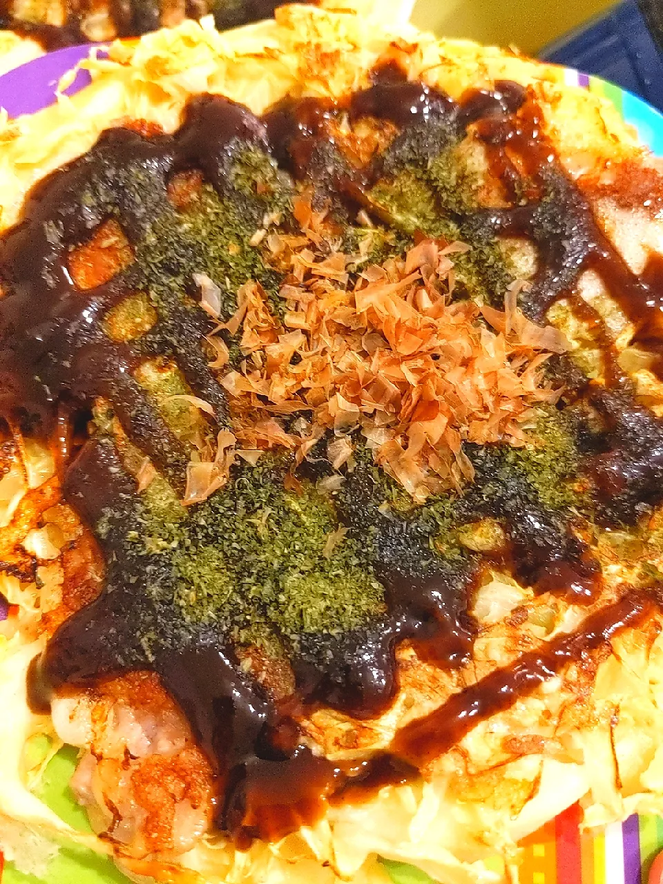 お皿いっぱいのお好み焼き♡|チョコさん