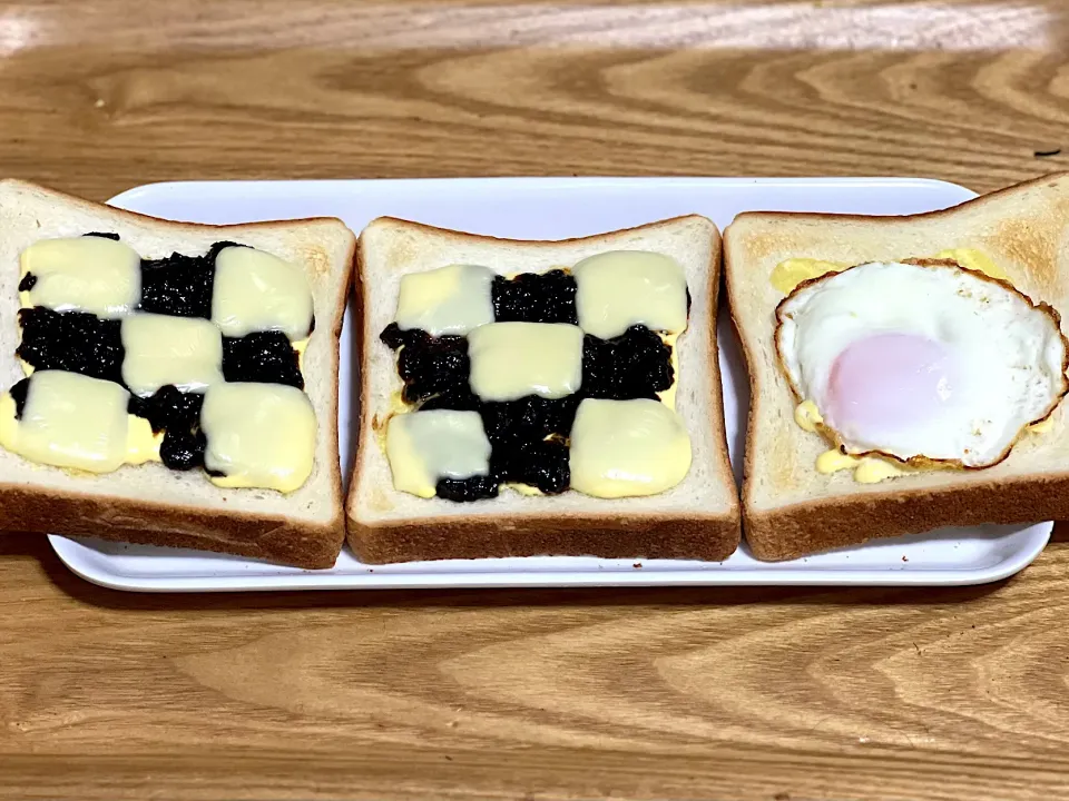 ☆海苔佃煮チーズトースト ☆目玉焼きトースト|まぁたんさん