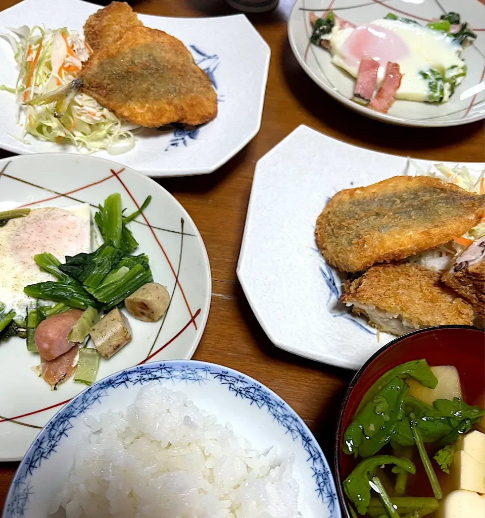 帰省3日目(最終日)の朝食〜81歳父手作り　魚は全て船釣りの鯵　野菜は家庭菜園|izunさん