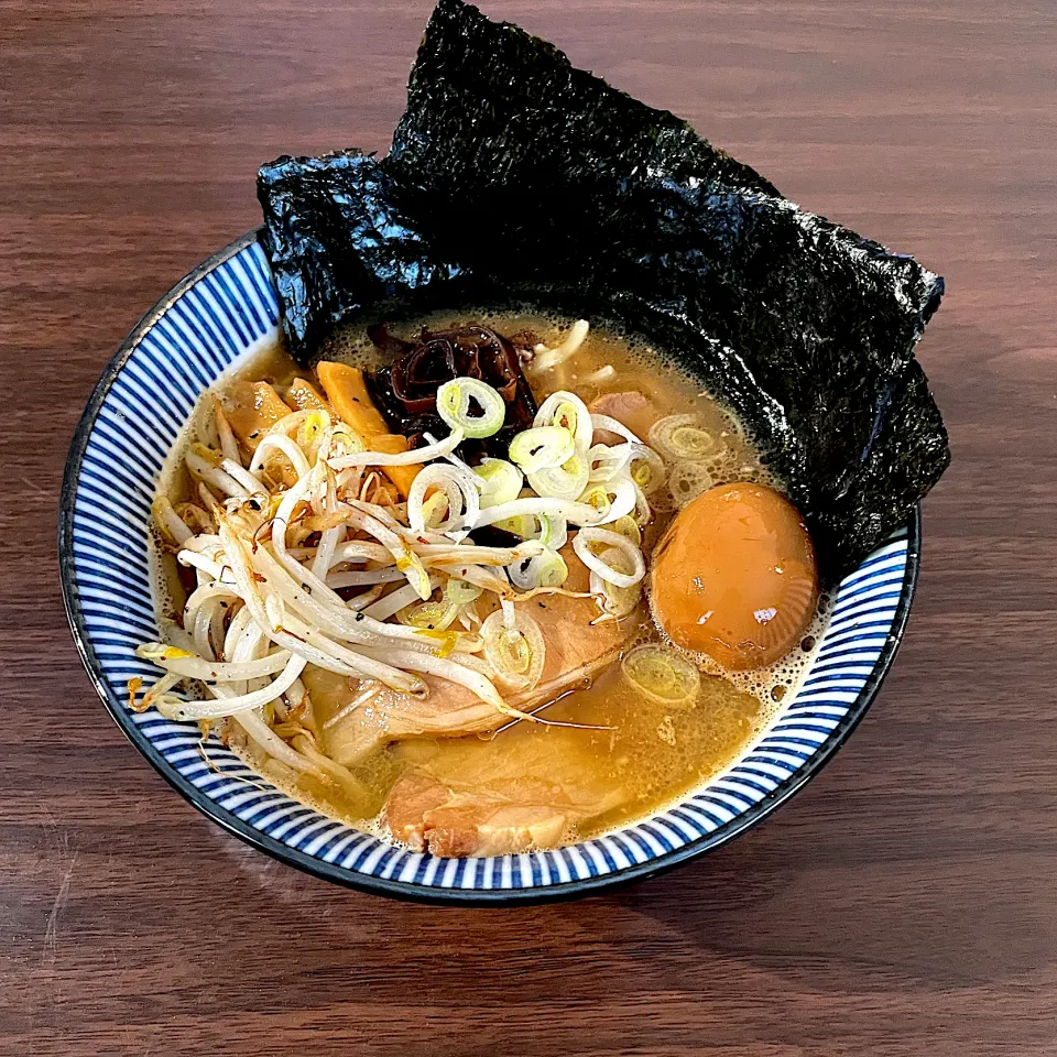 醤油ラーメン|dashi menjiroさん