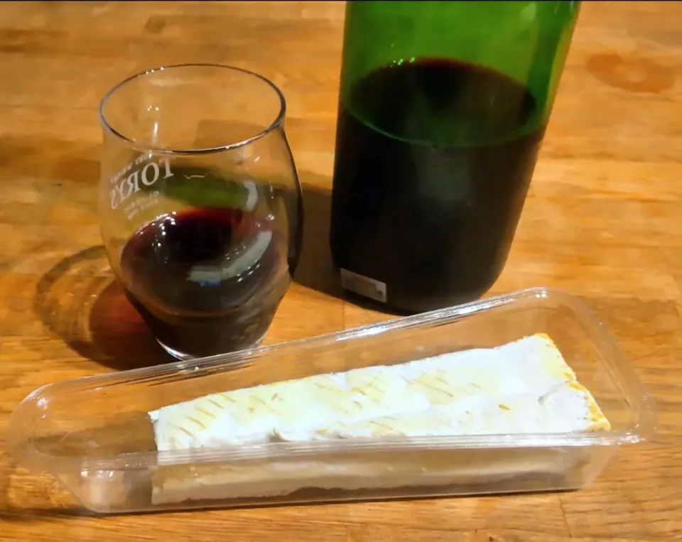 ル・ルスティックブリー🧀でワイン🍷|puniさん