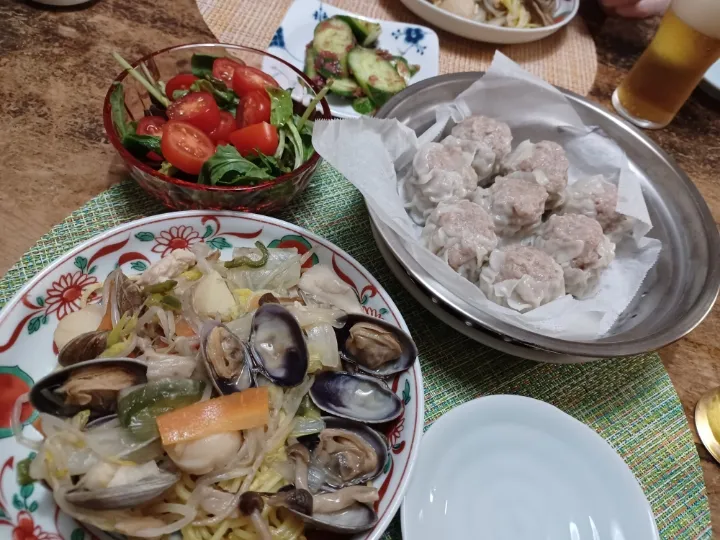 冷蔵庫片付け焼そばと頂き物の横浜焼売|ぱいんてーるさん