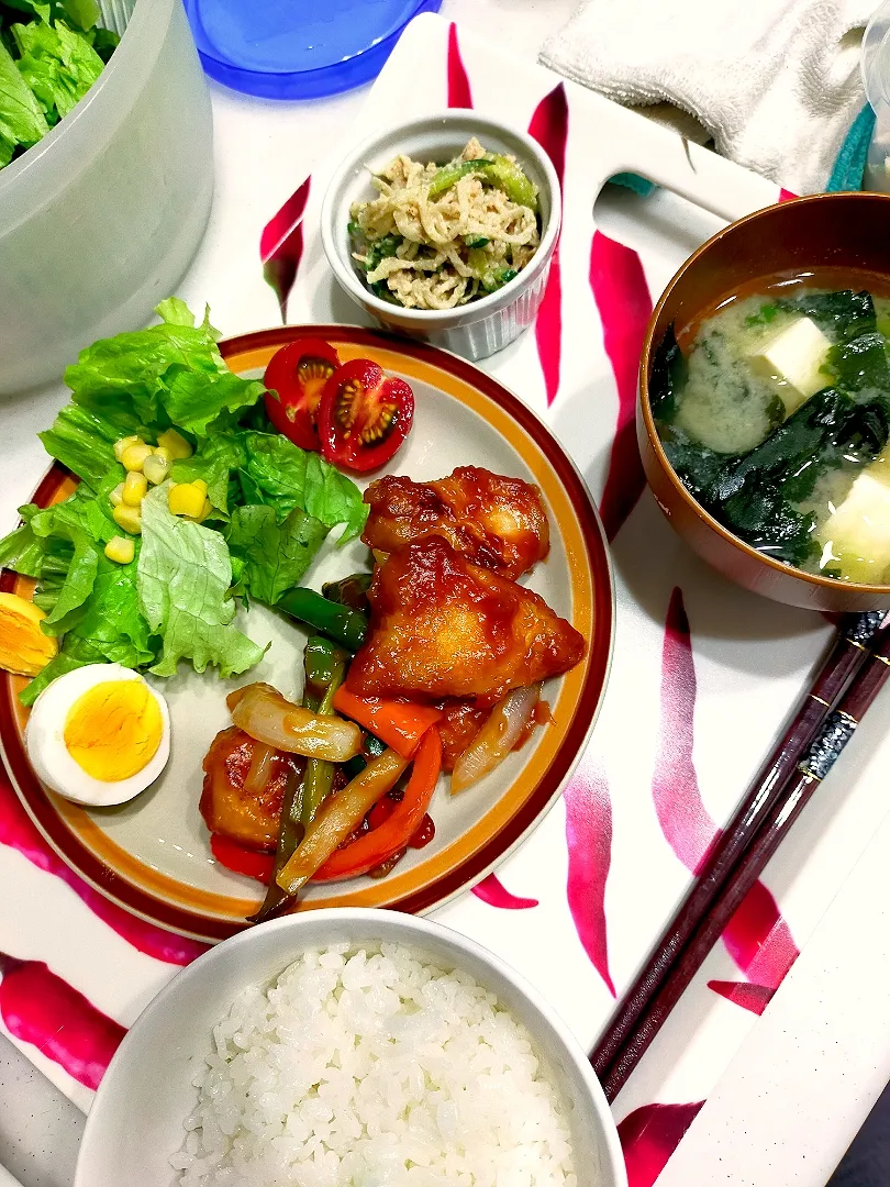 またまた酢鶏😅
切り干し大根とツナのサラダ
豆腐とわかめの味噌汁|羊さんさん