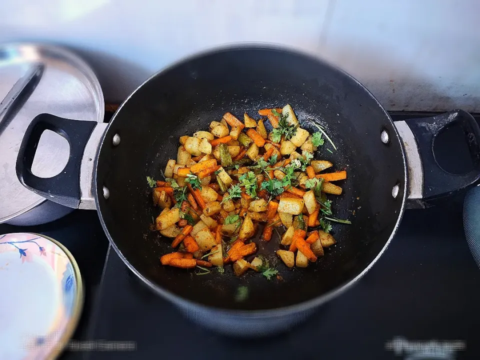 potato carrot fry #pepper spicy|swati jonahxavierさん