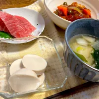 お夕飯(酢豚・刺身・ゆば豆腐・白菜とわかめのお味噌汁)|千歳さん