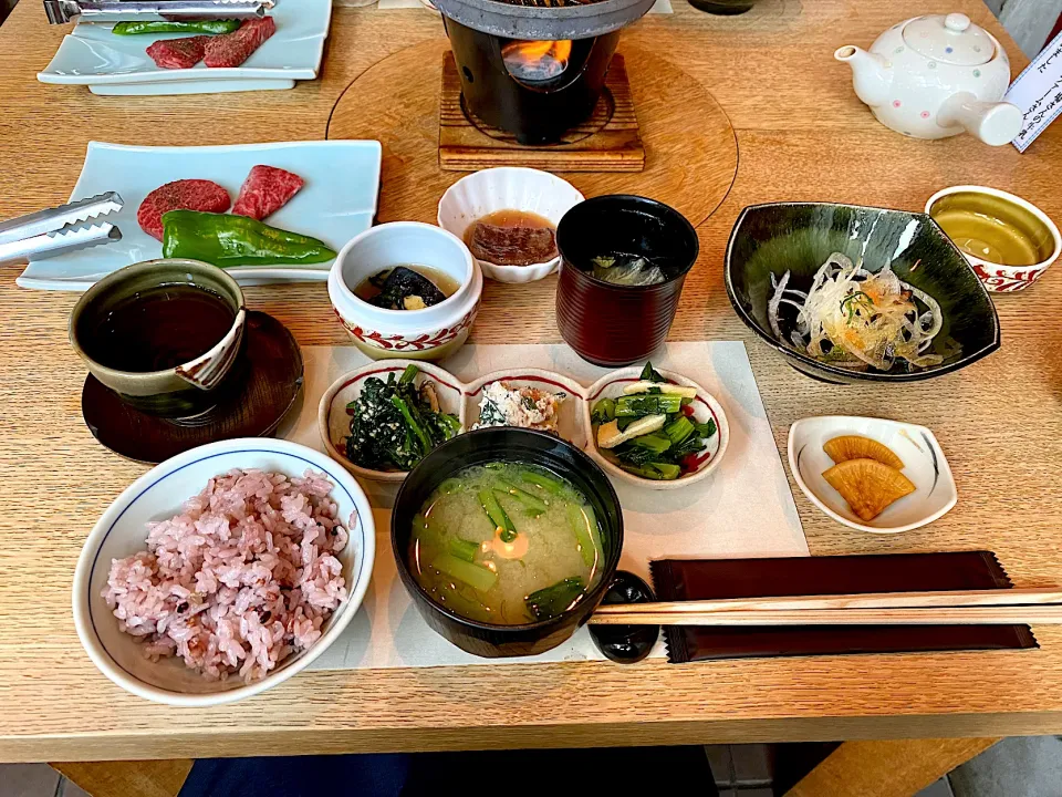 大和牛の焼肉定食☺️✨ご馳走さま！|Hi-Niさん