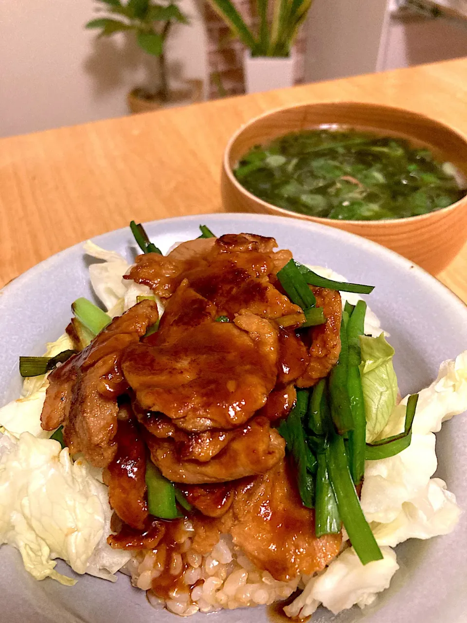 大豆ミートnextハラミで焼肉丼🤤|さくたえさん