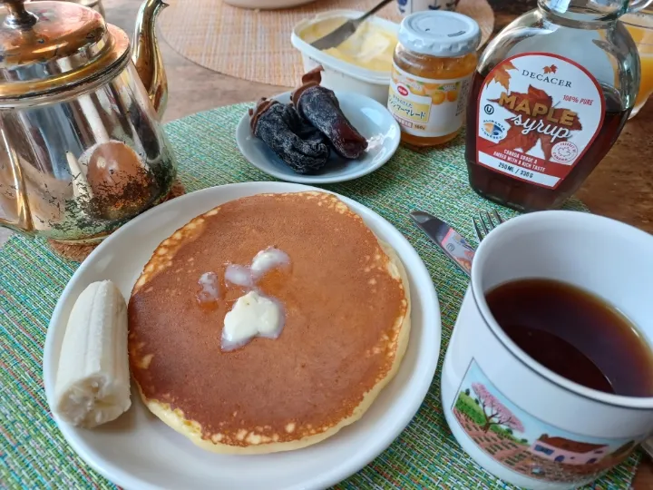 ウチのホットケーキは雑だ❗|ぱいんてーるさん