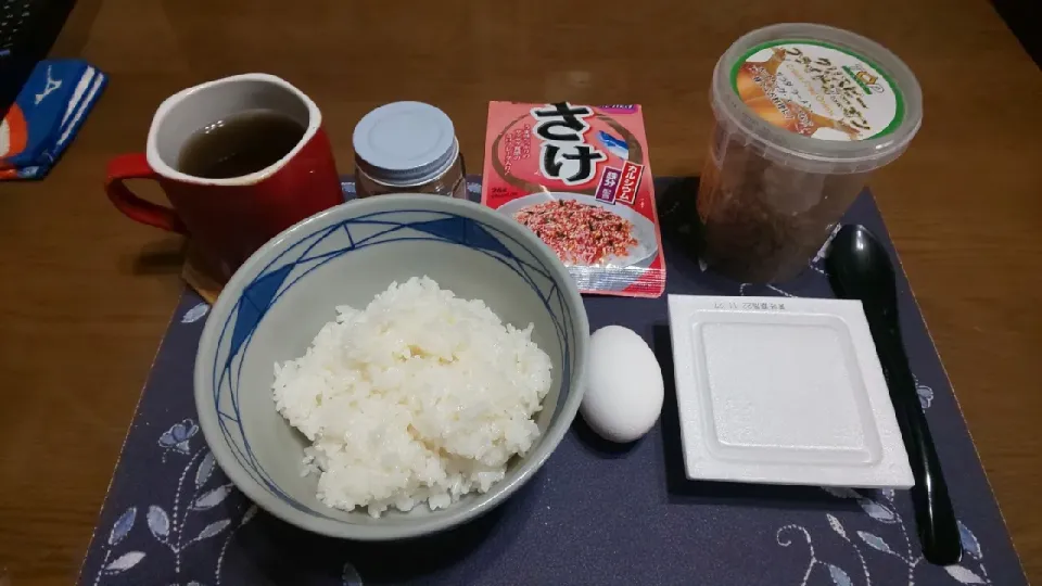 卵かけ納豆ご飯(朝ご飯)|enarinさん