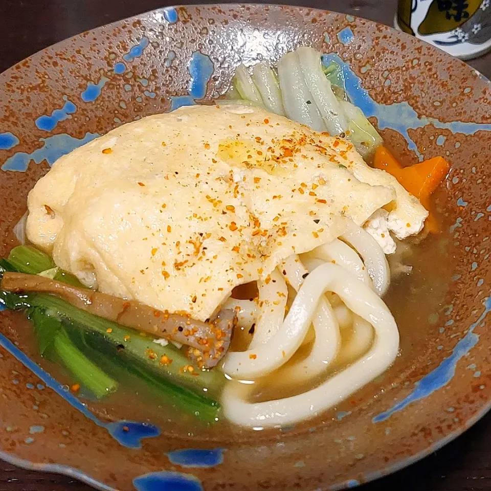 いちごさんの料理 鍋の〆は「きつねうどん」🦊油揚げの中にうどん|きつねさん