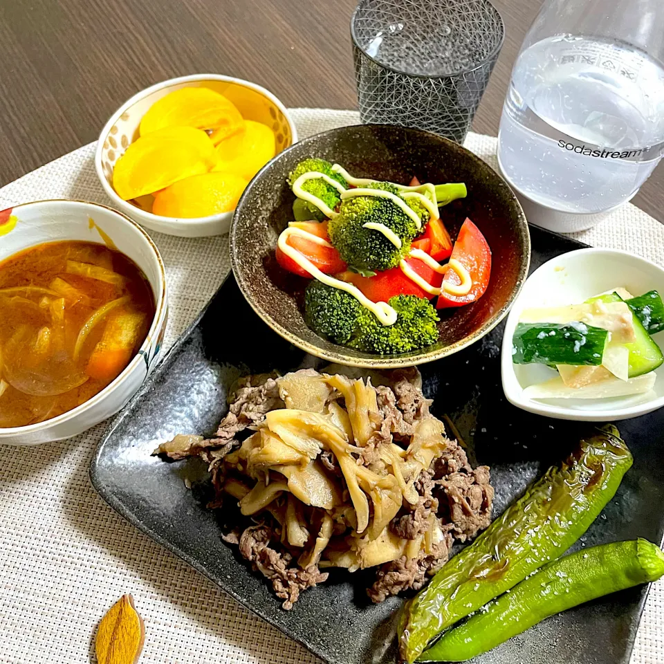 Snapdishの料理写真:11/28晩ご飯：牛肉と舞茸のしぐれ|ななみんさん