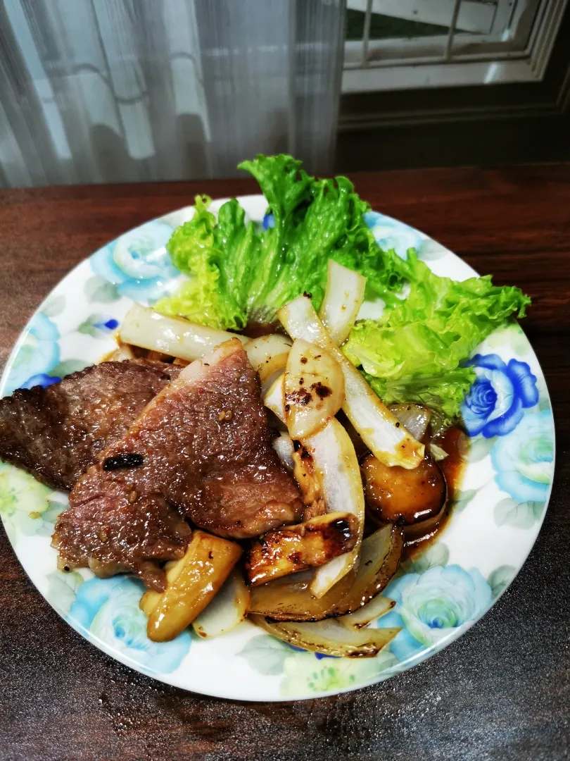 焼き肉で気分転換👌グ〜です😀|ペンギンさん