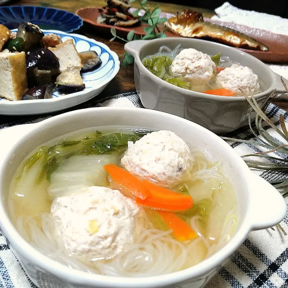 鶏団子と白菜の中華スープ|とまと🍅さん