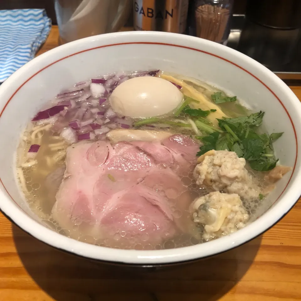 特製蛤と鰹の中華そば・塩＠田町・貝そばもぉむ|らーめん好き！さん