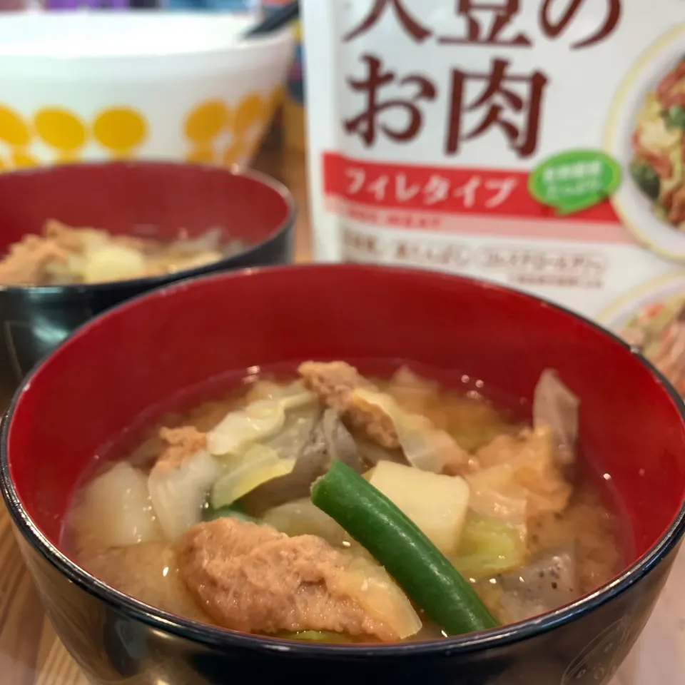 大豆のお肉を使ってお味噌汁|愛さん