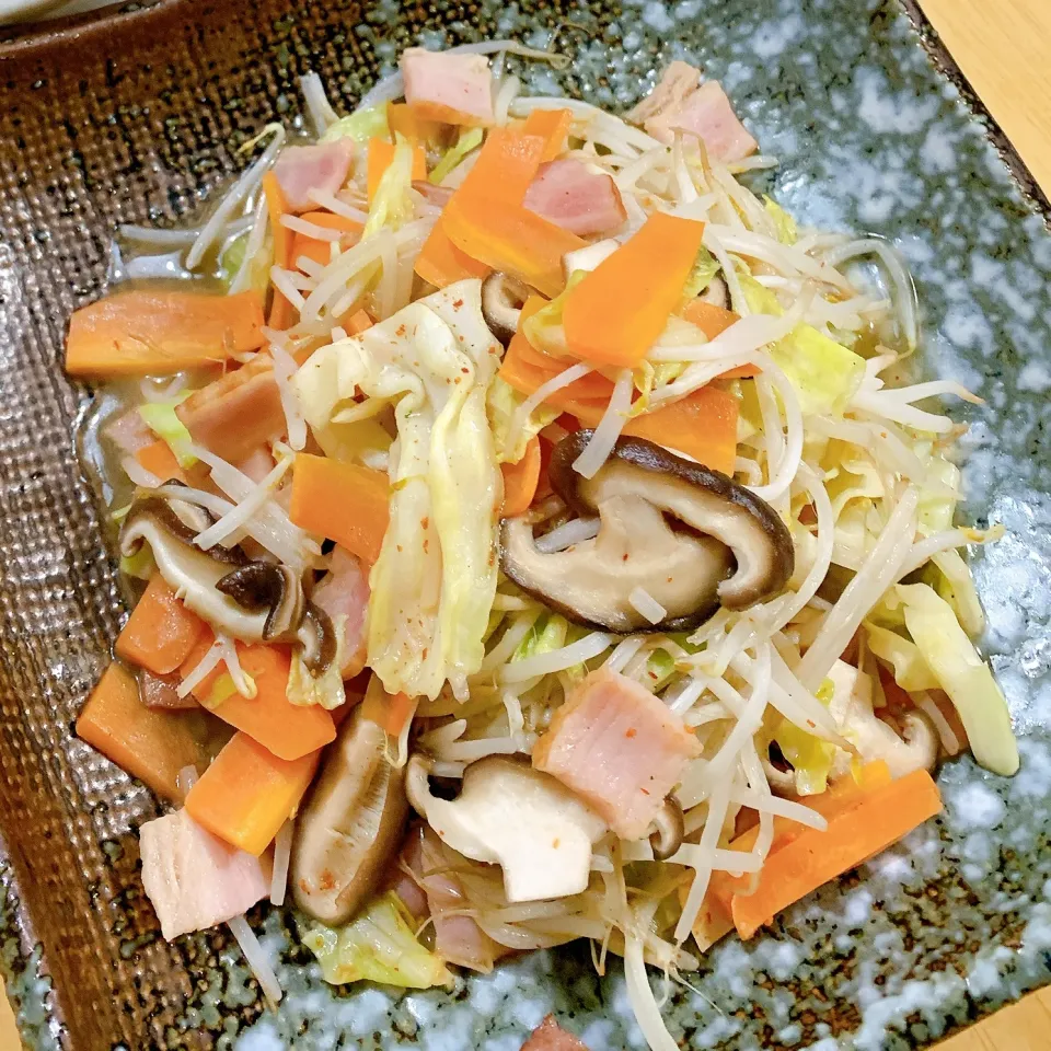 旦那さんから伝授の【簡単すぐできて美味しい本格野菜炒め🍳✨】|yuko.ｾﾝｾｲ🍒《ひなた♡ぼっこ》さん