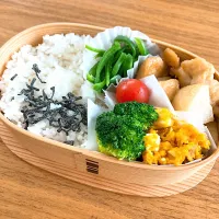 鶏むね肉とじゃがいもの醤油バター焼き弁当|acchi2021さん