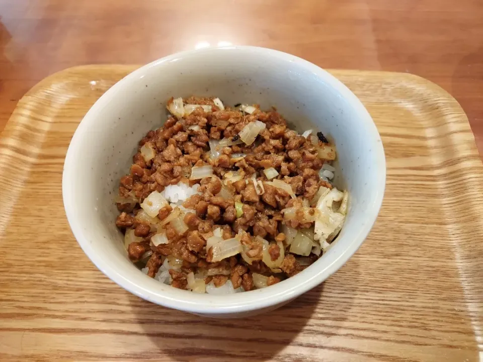 Snapdishの料理写真:そぼろ丼|かつ～やさん