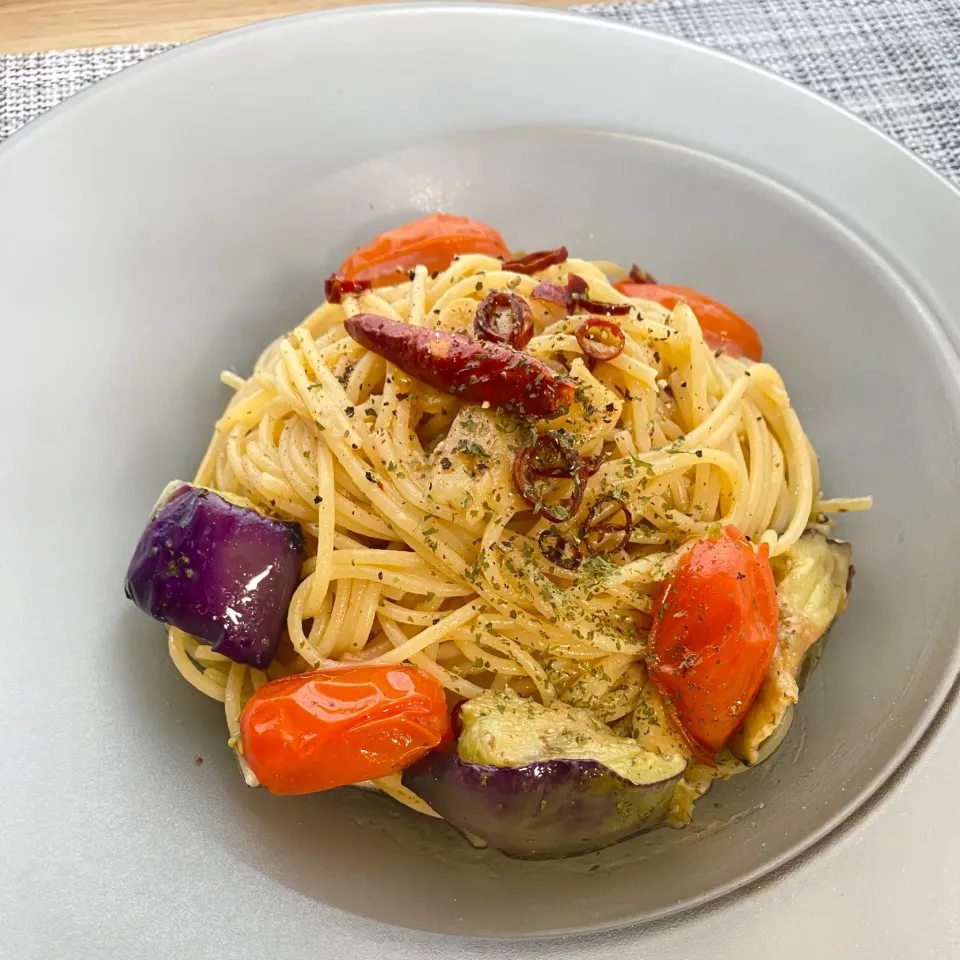 シシリアンルージュとナスのアンチョビパスタ|OLの気ままご飯🍽さん