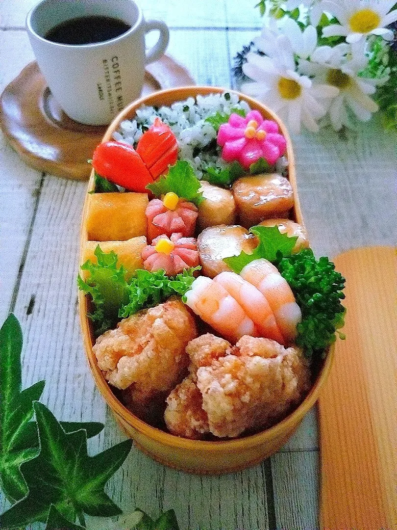 Snapdishの料理写真:唐揚げ弁当|sugar beansさん