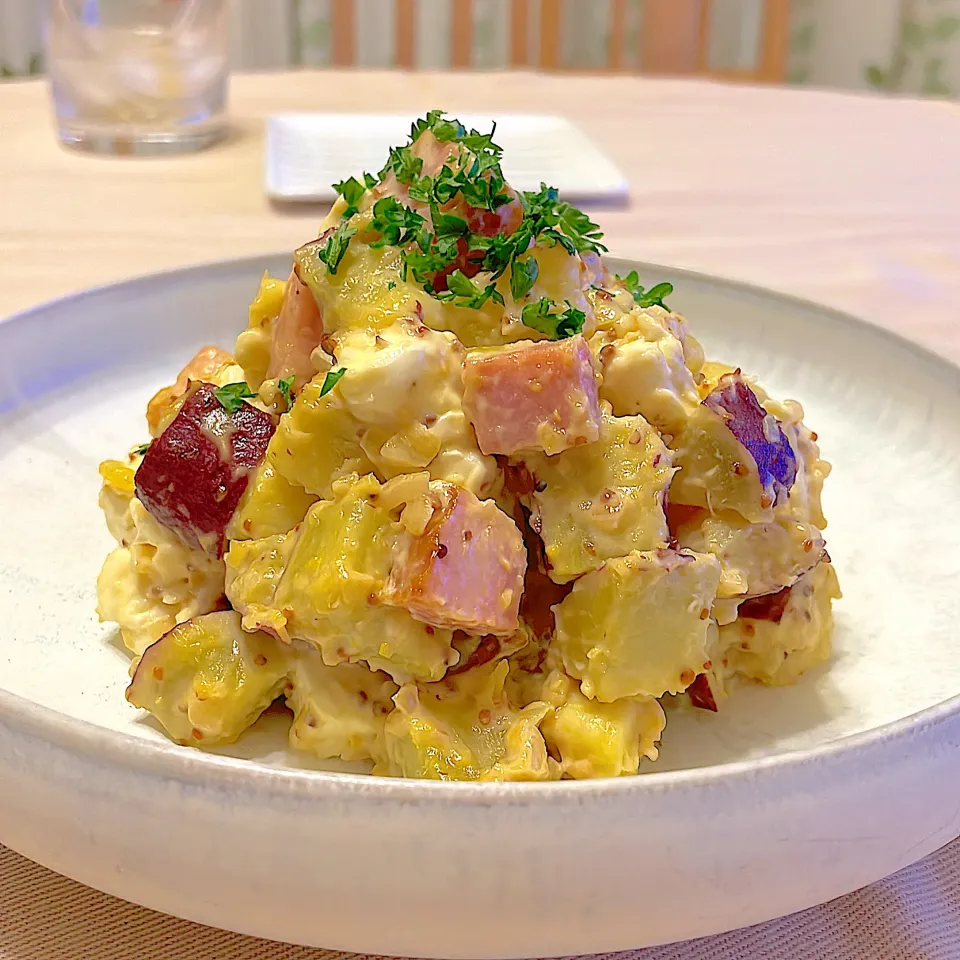 Snapdishの料理写真:さつまいものデリ風サラダ🍠🥗🍠🥗|とっぴぃさん