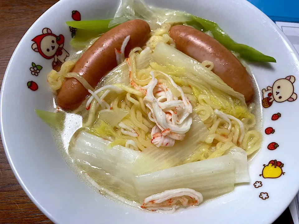 Snapdishの料理写真:ラーメン鍋|はっちぃさん