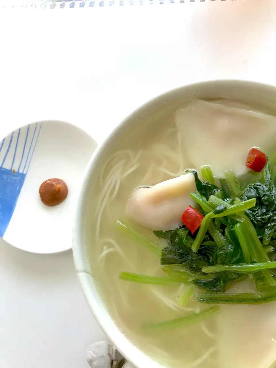 Snapdishの料理写真:水餃子のピリ辛鶏スープの煮麺|ひらけごま@たかさん