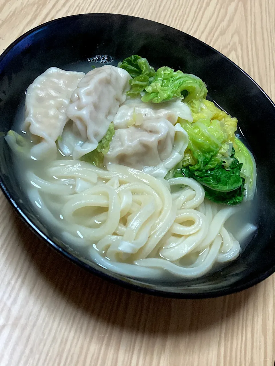 もらった白菜で餃子うどん|なおさん