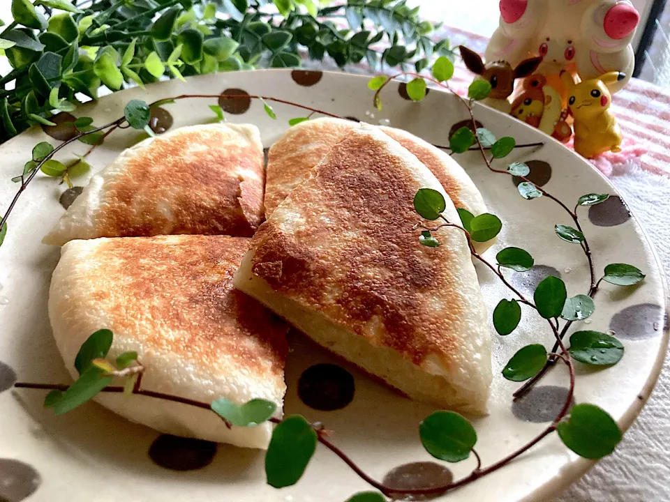 9421beruさんの料理 フライパンで焼く♪チーズクルチャ(チーズナン)|＊抹茶＊さん