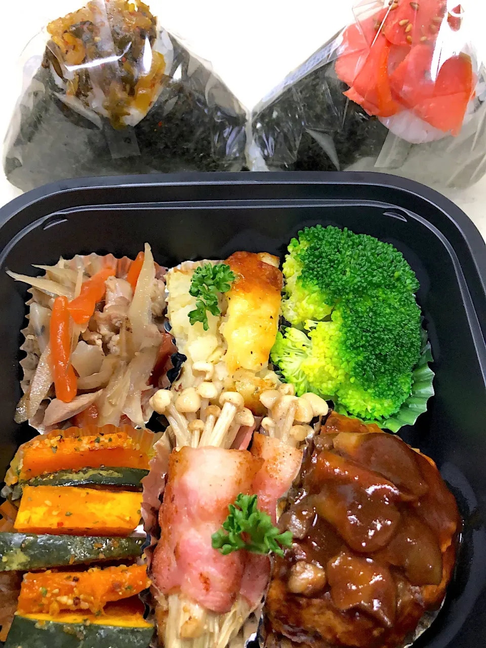 Snapdishの料理写真:デミグラスハンバーグ弁当|teteさん