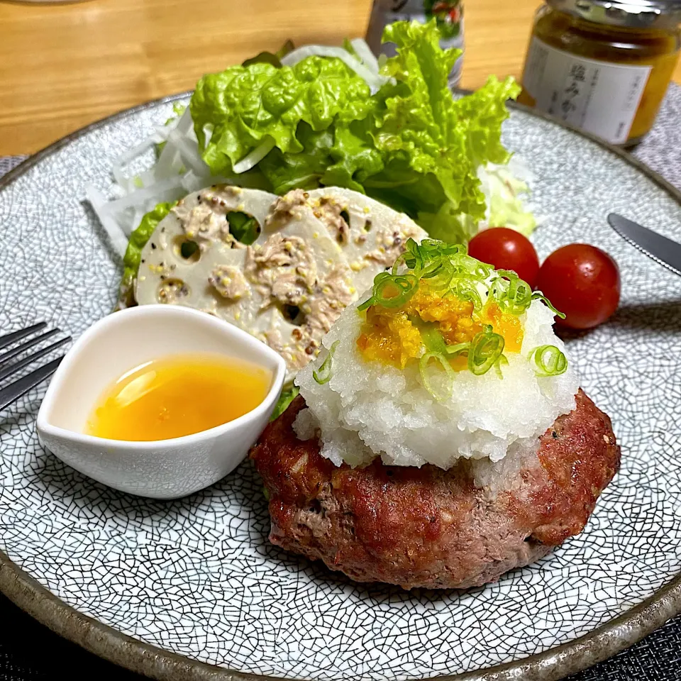 塩みかんおろしで食べる　捏ねないふっくらジューシーハンバーグ|sakurakoさん