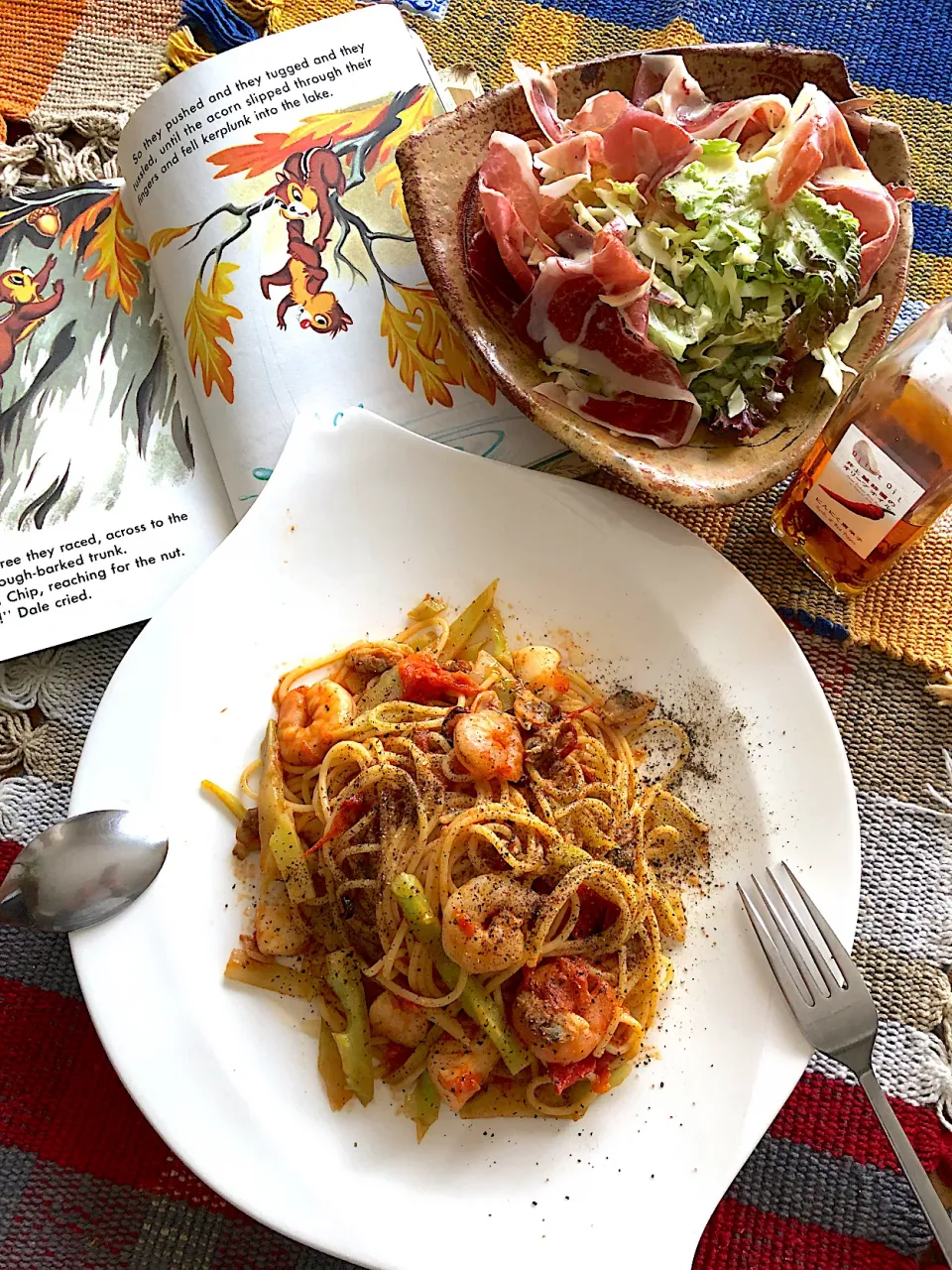 シーフードパスタ🍝と生ハムサラダ🥗 ͛.*|Tina Tomoko😋さん