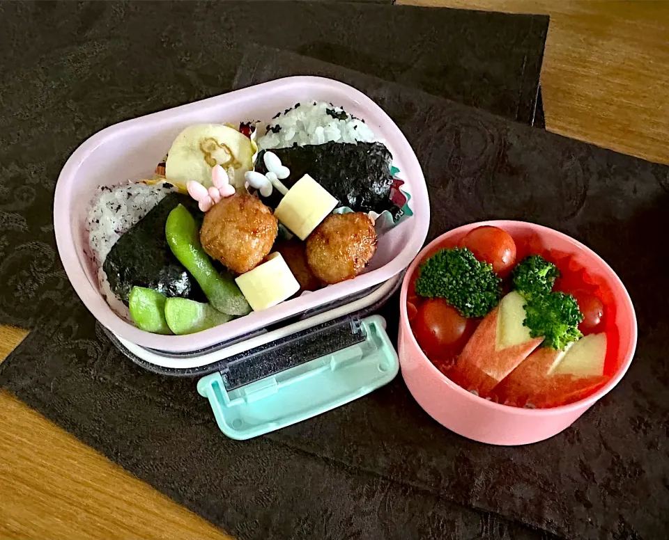 Snapdishの料理写真:ムスメ弁当|csigapogiさん