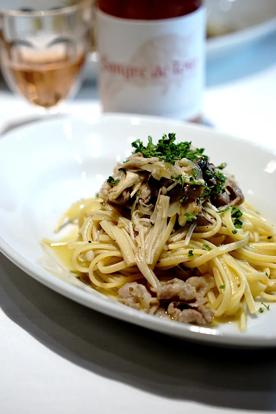 豚肉とキノコのパスタ〜決め手は鮎魚醤とカラスミパウダー|てつやさん