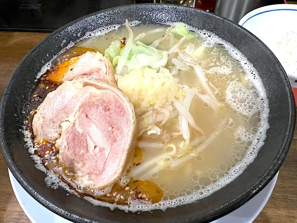 Snapdishの料理写真:鶏塩チャーシュー麺　おおきに@いわき|shibazakiさん