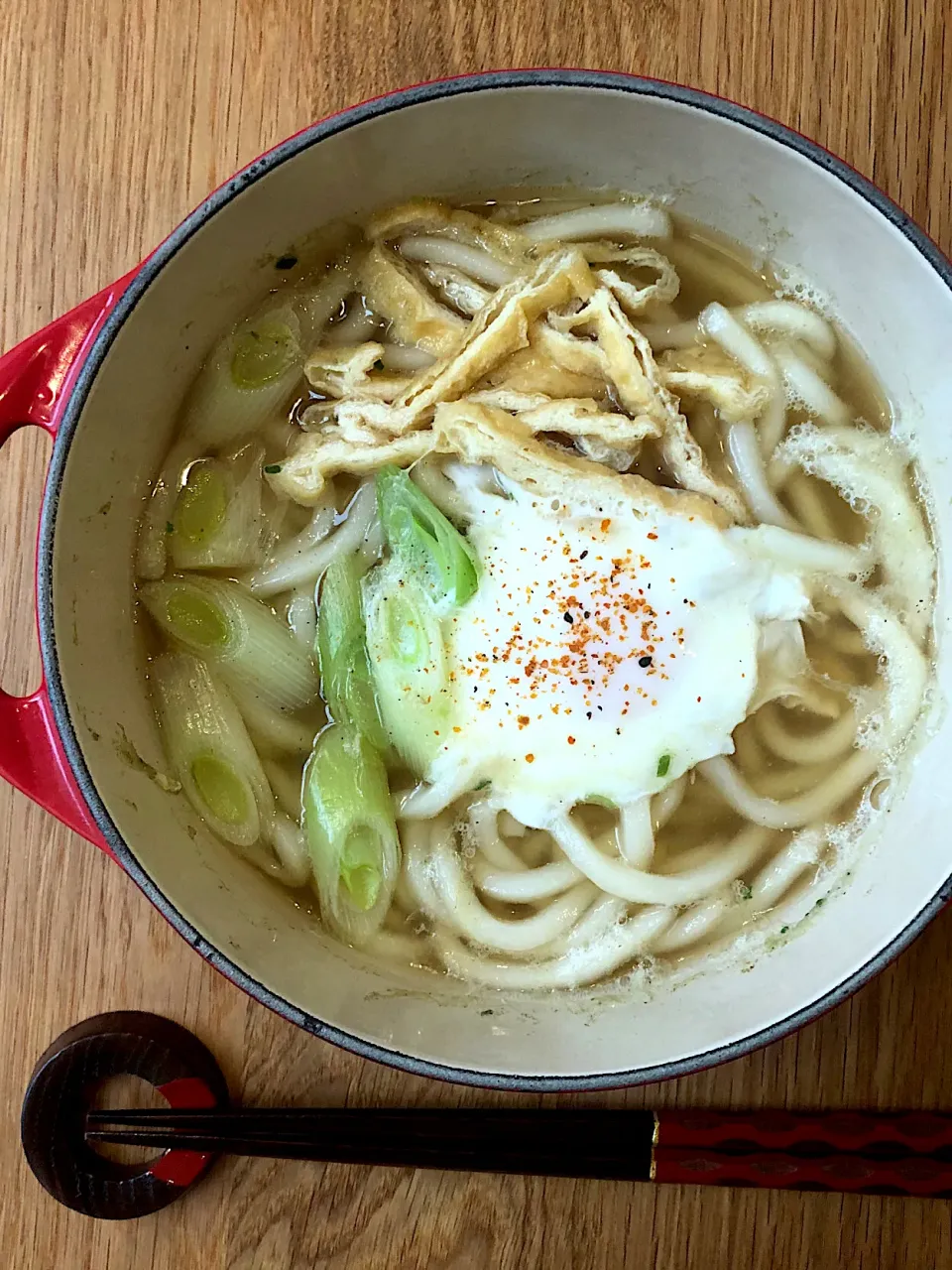 今日は寒い❄️ですね〜　お昼は1人なので簡単鍋焼きうどんで温まろう〜🥘|BUBUさん