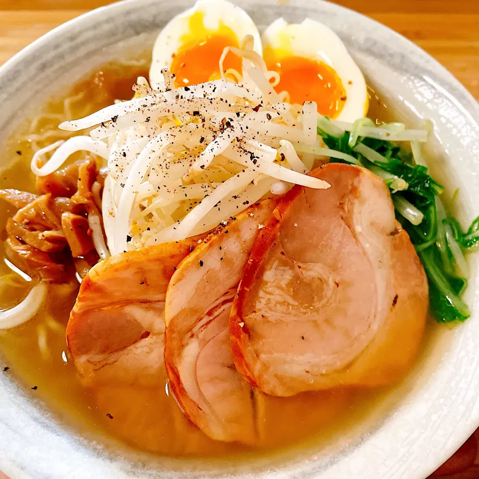 🙂麺屋伊吹の塩ラーメン🙂|Laniさん