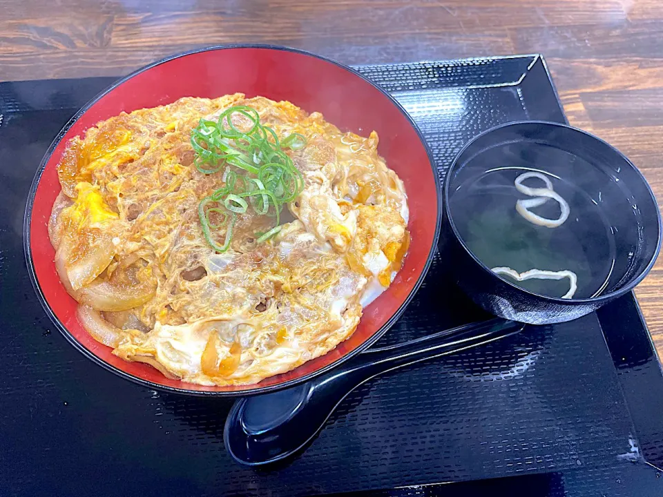 カツとじ丼|コージ💫さん