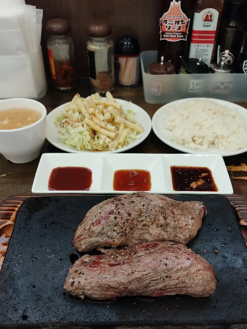 Snapdishの料理写真:やっぱりステーキのA1ソース|Rピージャーさん