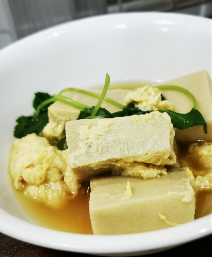 Sさんの料理 畑の肉、食べ放題🙌👌

高野豆腐の卵とじ