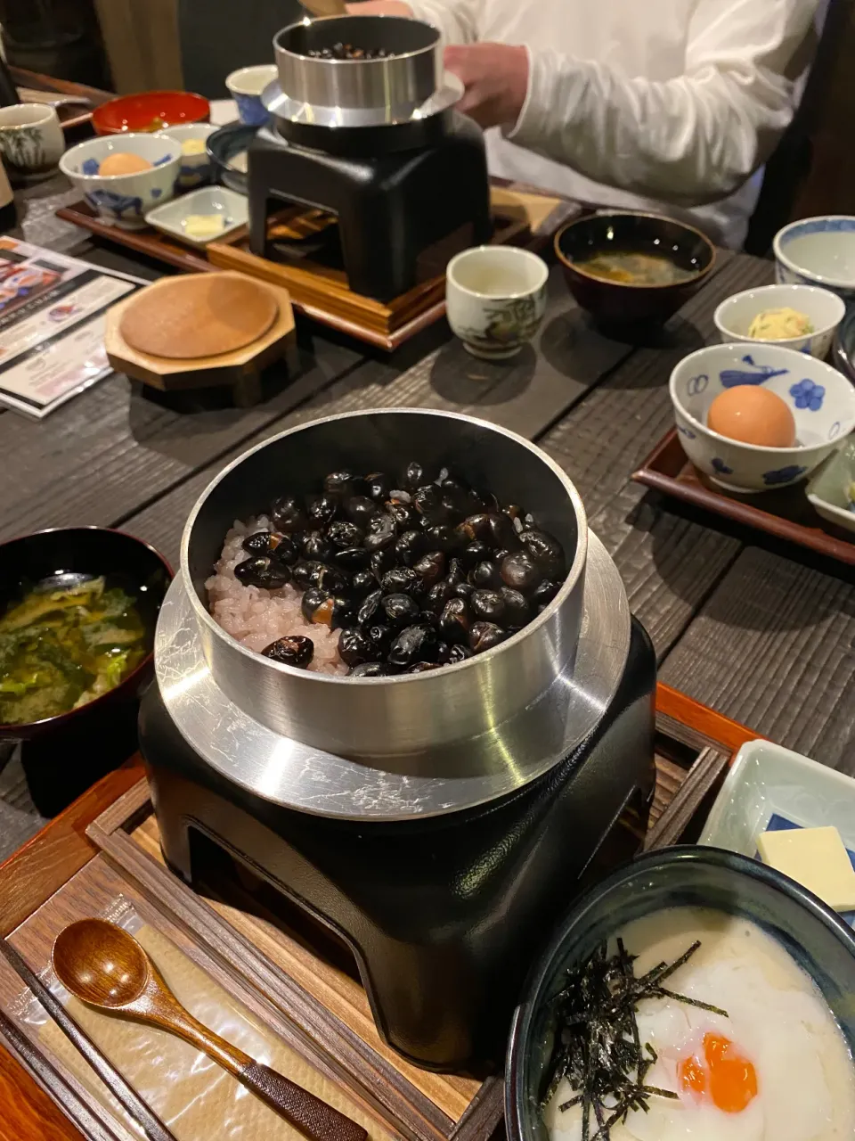 Snapdishの料理写真:丹波篠山で黒豆ごはんランチ|ばくあんしゃさん