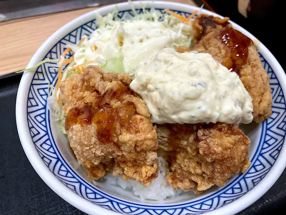 タルタル南蛮から揚げ丼|はっちぃさん