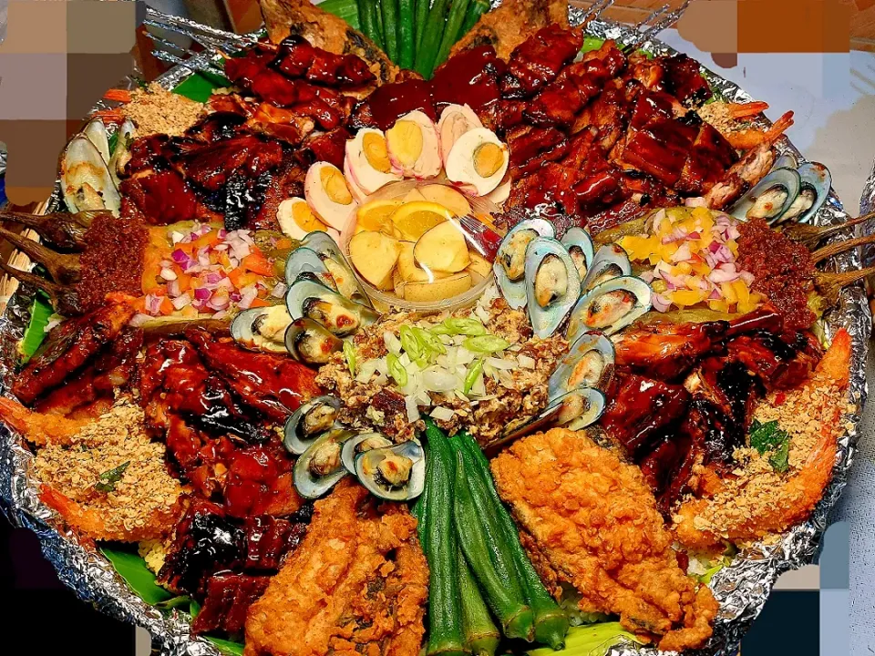 Fiesta boodle #Filipinocuisine #BochogsDinerBatangas|Pamela Inocencioさん