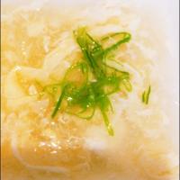 中華たまごスープ

水
鶏ガラスープ（粉末）
塩コショウ
たまご
片栗粉

コーン🌽を入れても美味しいですよ