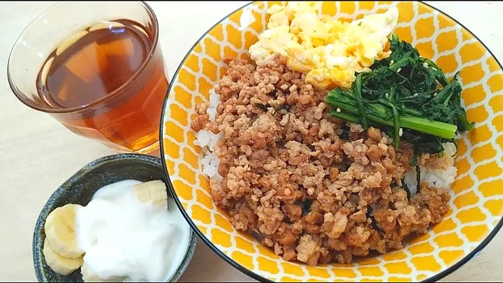 Snapdishの料理写真:そぼろ丼|みわさん