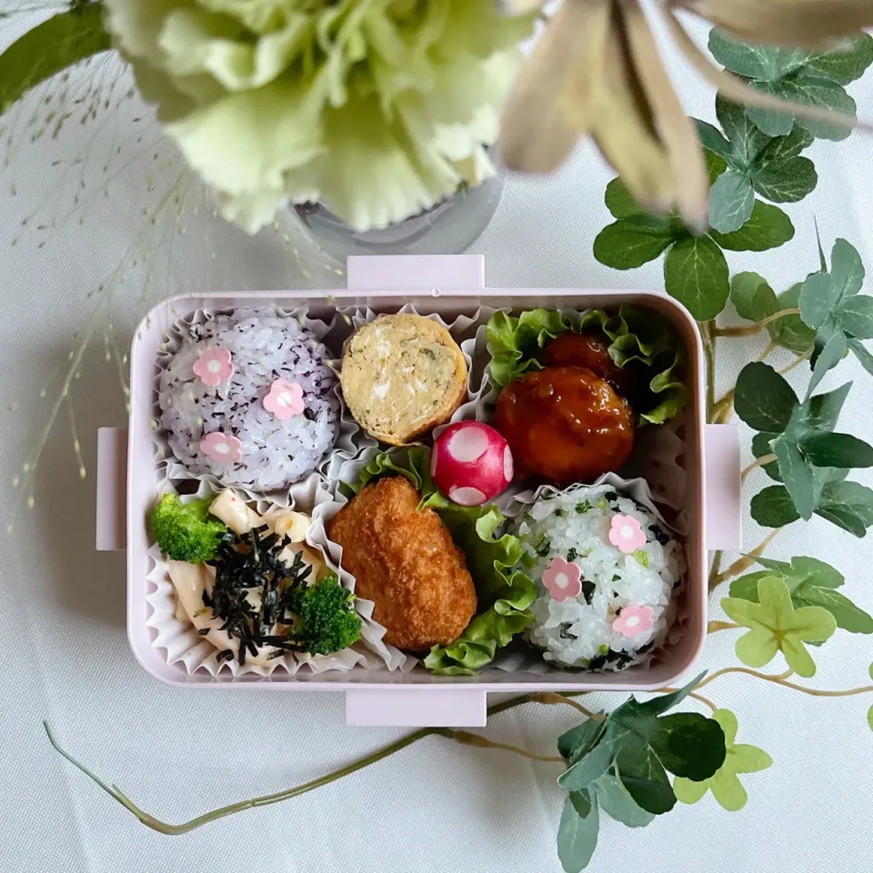 Snapdishの料理写真:12/6❤︎娘のお弁当🌱✨|Makinsさん