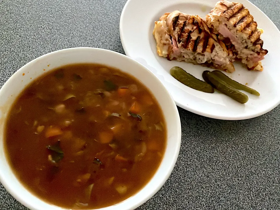 Moroccan Chickpea & Kale Soup. Ham & Cheese Panini|270w178bさん