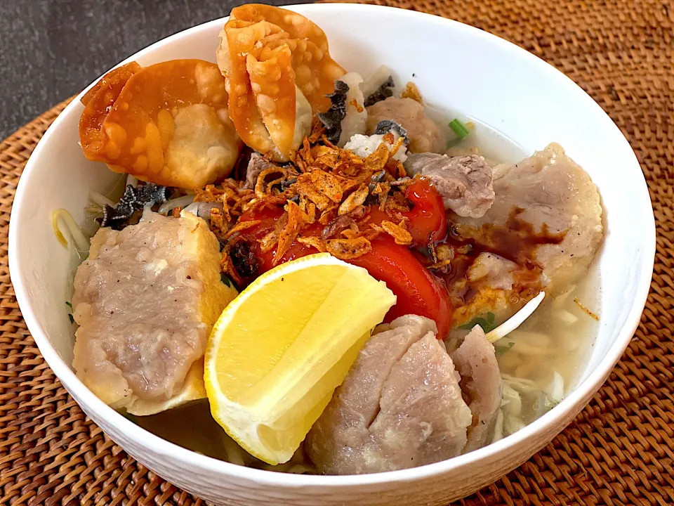 Snapdishの料理写真:Bakso|yeni kartikasariさん