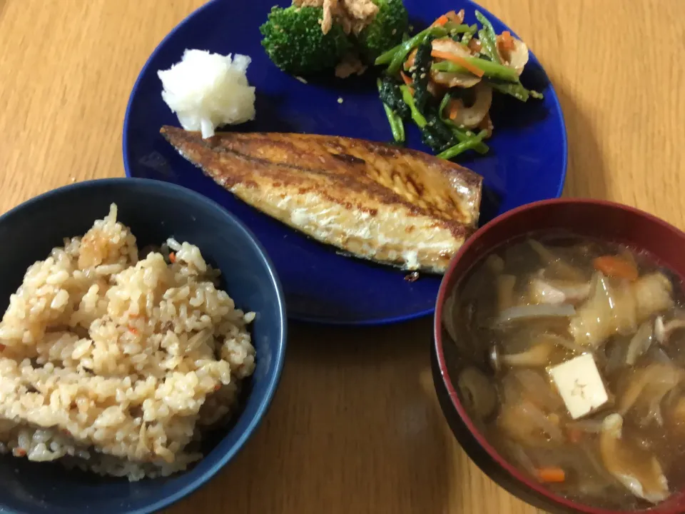 牛ごぼうご飯&きのこ汁|ここなりさん